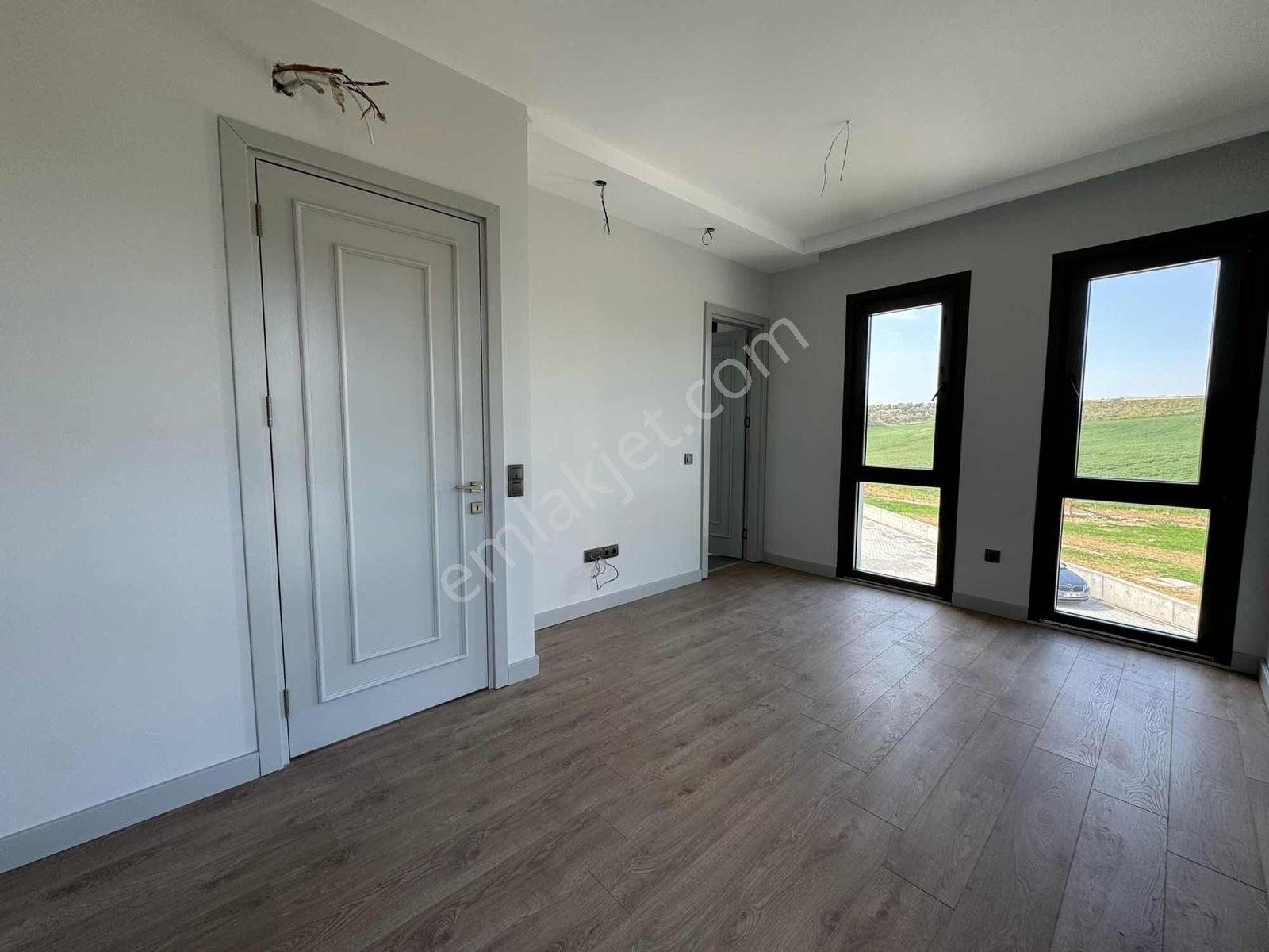 Karahanda Oturuma Hazır 5+1/site İçi/5 Banyolu Havuzlu Lüx Villa - Görsel 13
