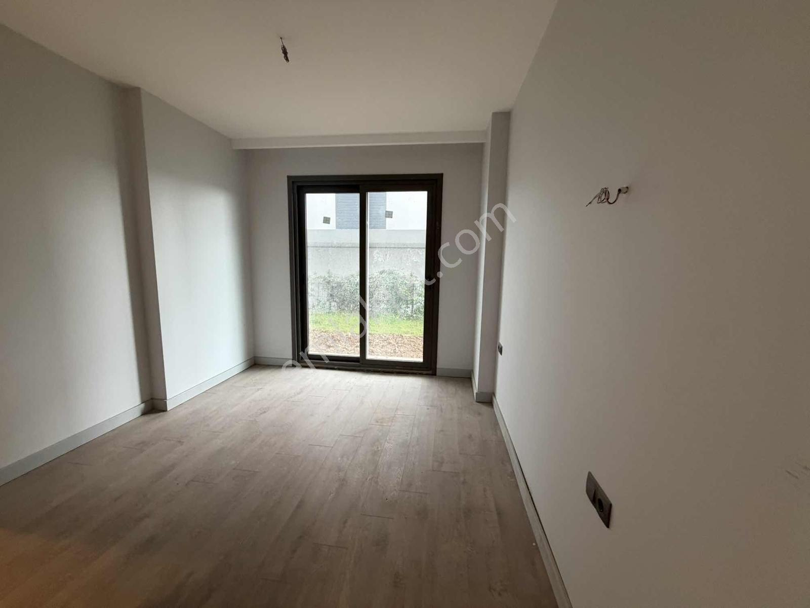 Karahanda Oturuma Hazır 5+1/site İçi/5 Banyolu Havuzlu Lüx Villa - Görsel 9