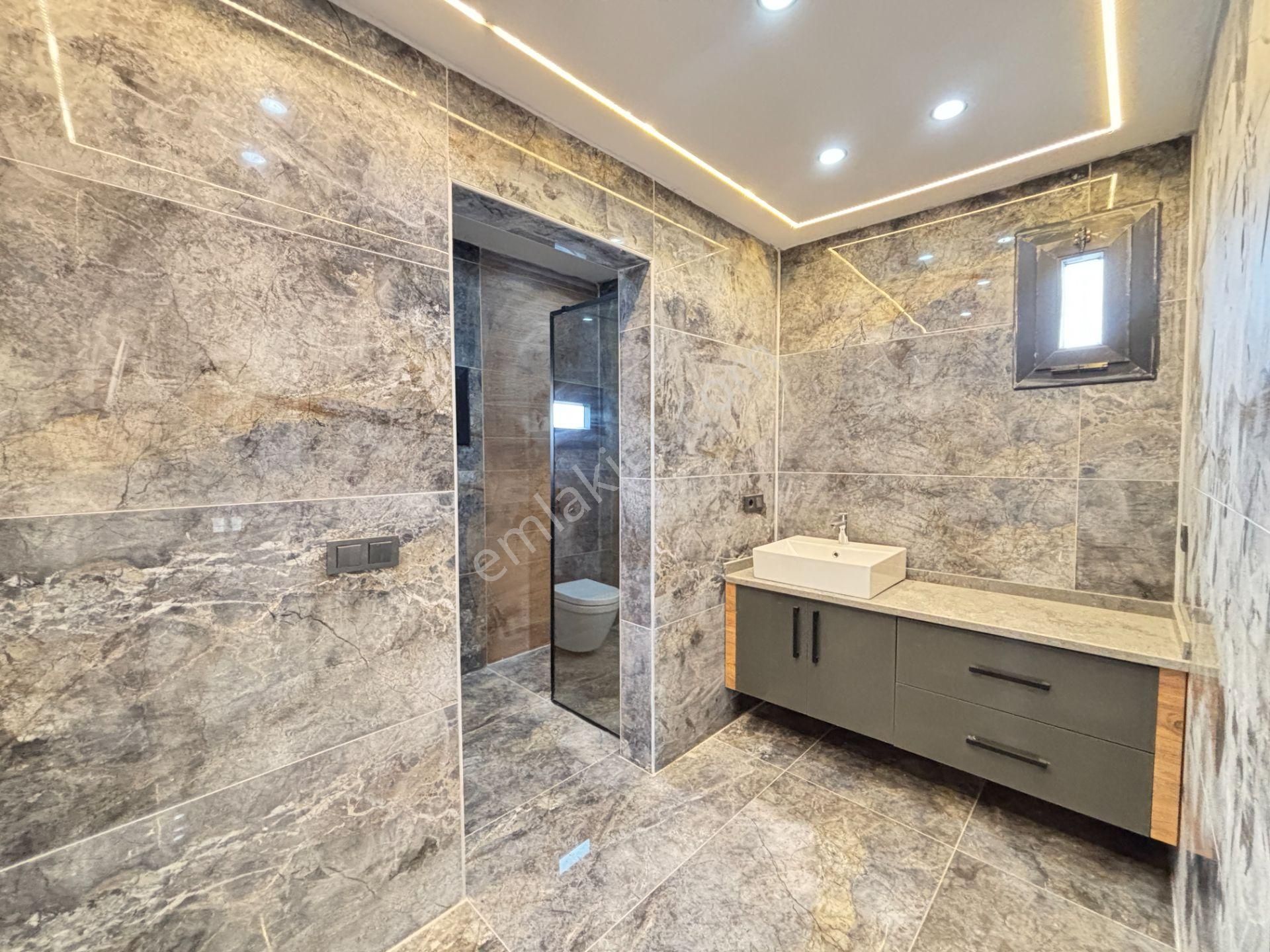 İzmir Seferihisar Doğanbey'de Kaliteli Lüks Deniz Manzaralı Satılık 4+1 Tripleks Villa - Görsel 22