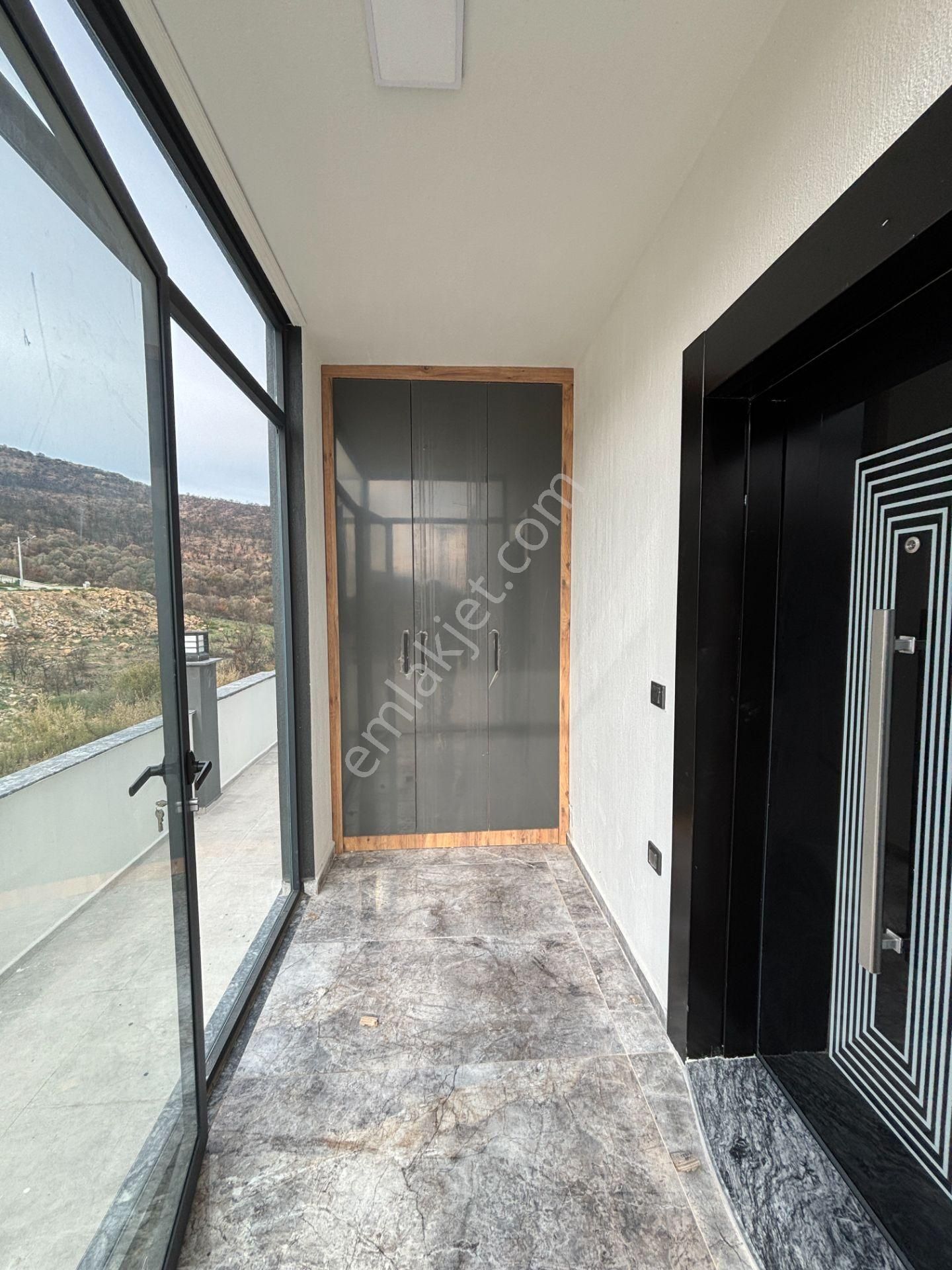 İzmir Seferihisar Doğanbey'de Kaliteli Lüks Deniz Manzaralı Satılık 4+1 Tripleks Villa - Görsel 11