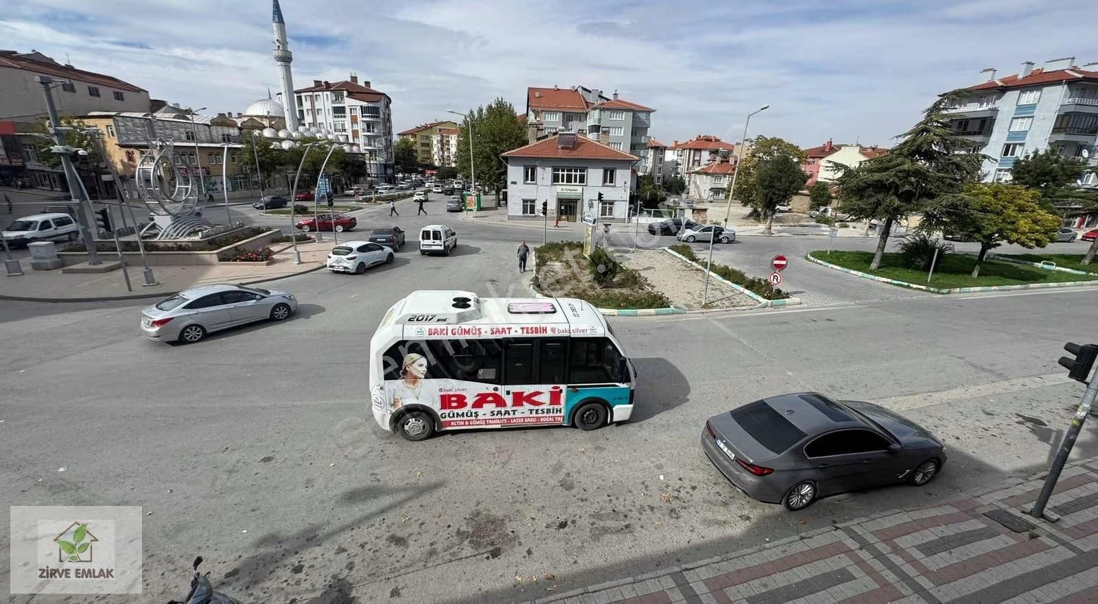 Zirve Emlak Satıyorr Komple Dükkan Ve Daire Cadde Üzeri Kaçmazz - Görsel 15