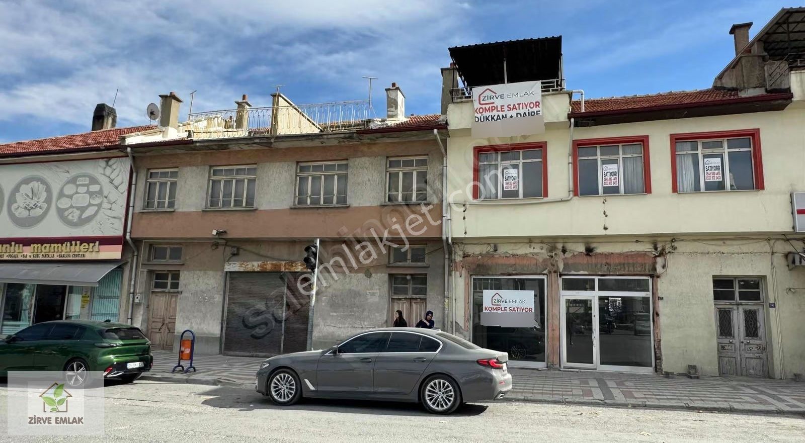 Zirve Emlak Satıyorr Komple Dükkan Ve Daire Cadde Üzeri Kaçmazz