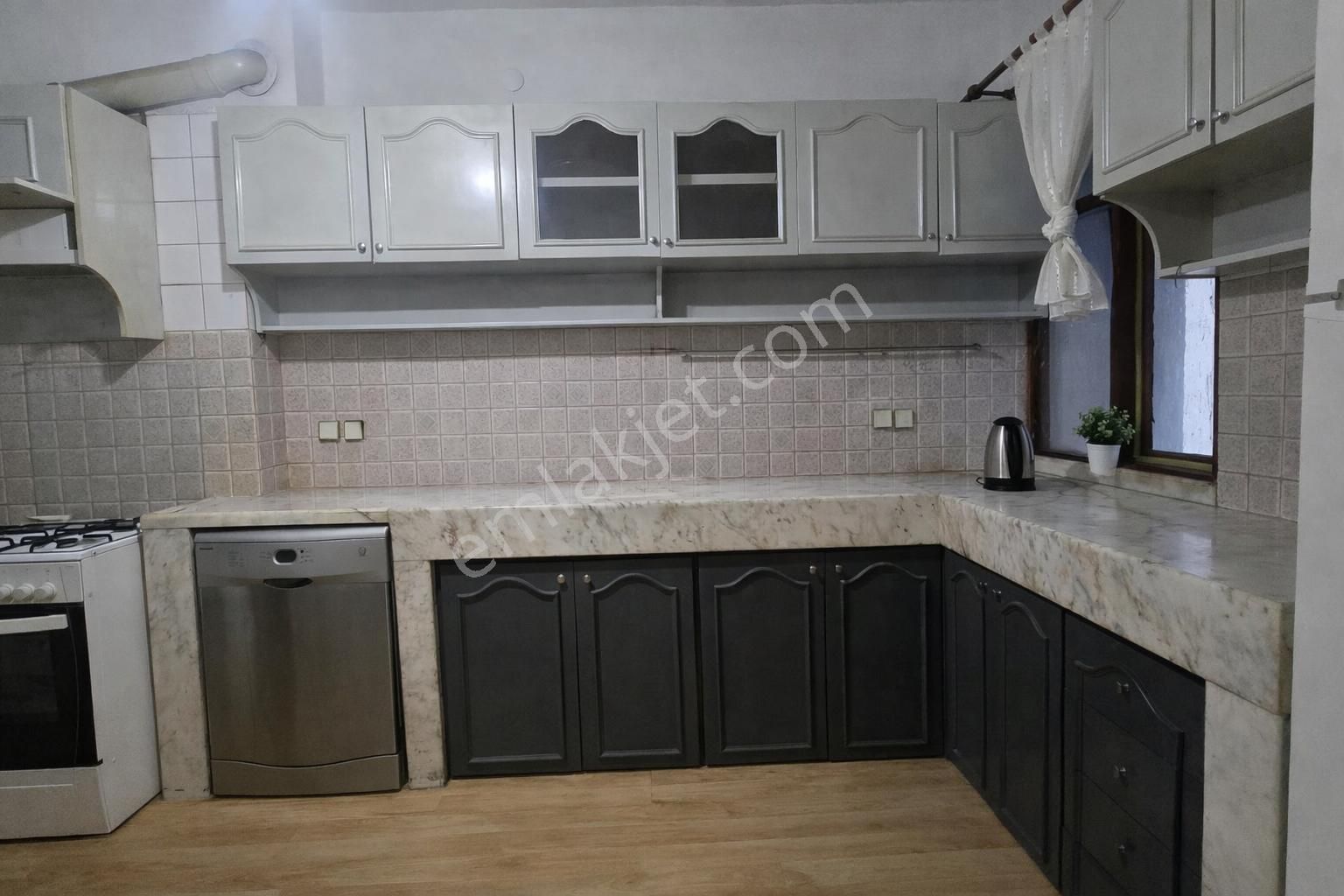 Biga Çarşı Merkezinde, Ahşap Detaylı, Teraslı, Manzaralı 3+2 Dubleks Daıre - Görsel 5