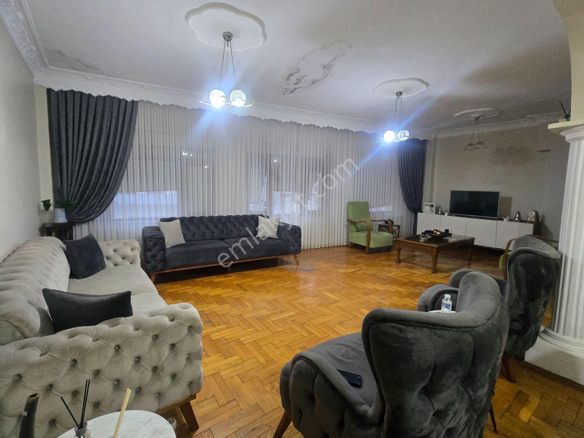 Biga Çarşı Merkezinde, Ahşap Detaylı, Teraslı, Manzaralı 3+2 Dubleks Daıre