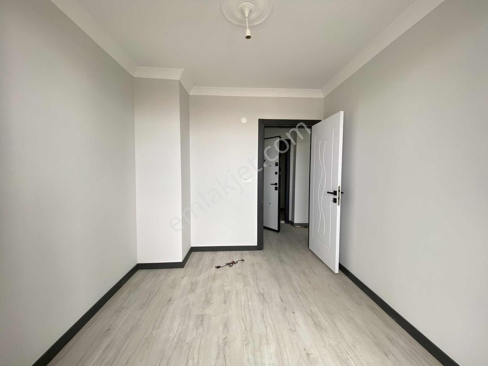 Çorlu Zafer Mah. 1+1 Arakat Kiralık Daire // Revos // - Görsel 3