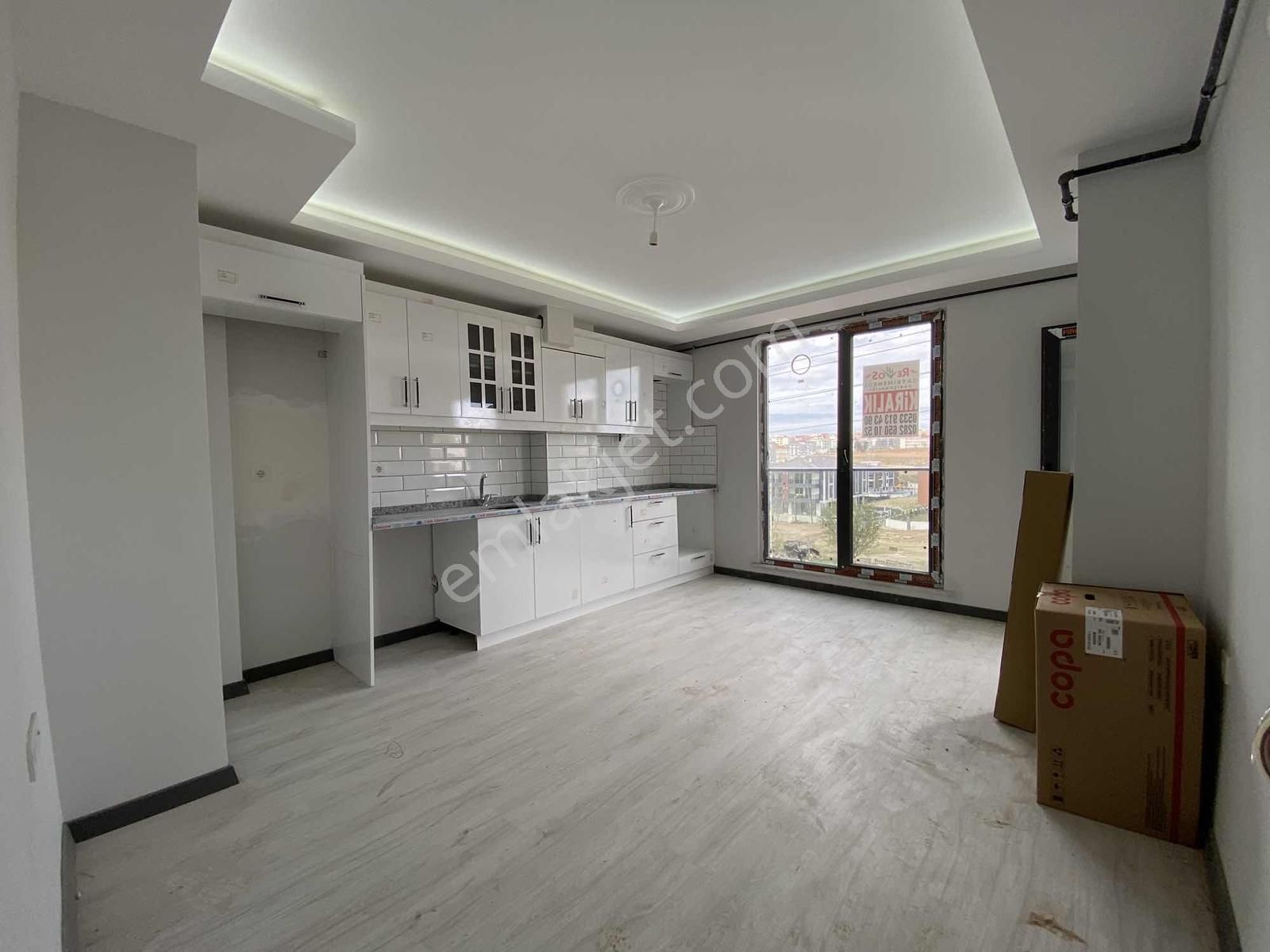 Çorlu Zafer Mah. 1+1 Arakat Kiralık Daire // Revos // - Görsel 13