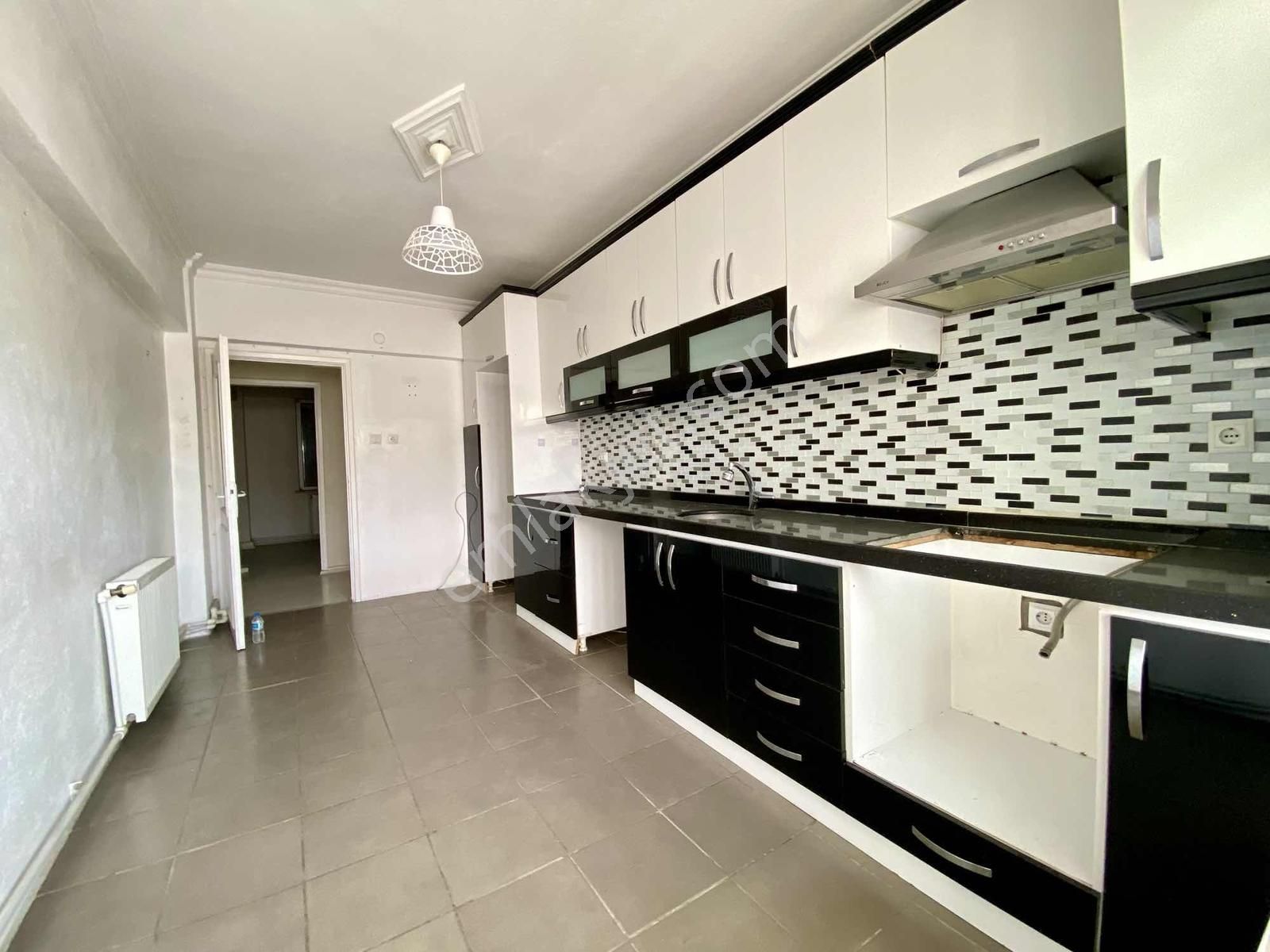 // Revos // Askent Caddesi Üzerinde 3+1 Arakat Satılık Daire !!! - Görsel 8