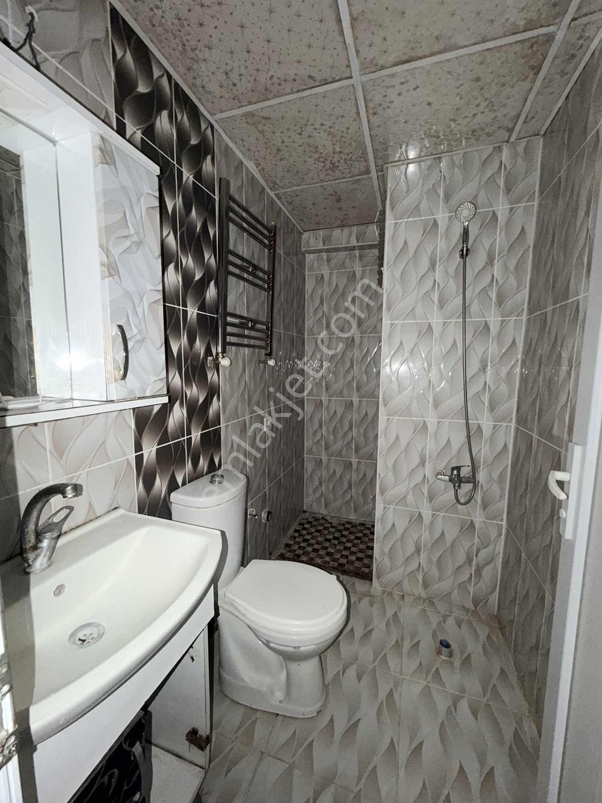 Çorlu Hatipte 2+1 İskanlı Satılık Giriş Kat Daire // Revos // - Görsel 7