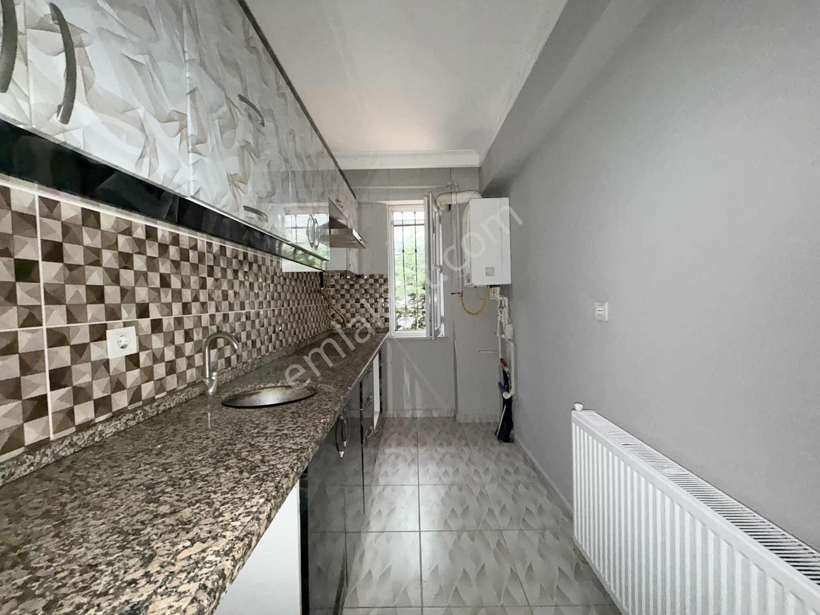 Çorlu Hatipte 2+1 İskanlı Satılık Giriş Kat Daire // Revos // - Görsel 15