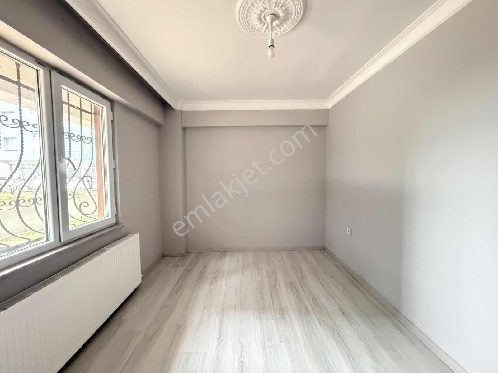 Çorlu Hatipte 2+1 İskanlı Satılık Giriş Kat Daire // Revos // - Görsel 17