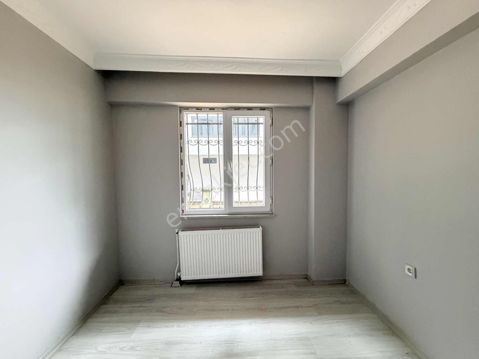 Çorlu Hatipte 2+1 İskanlı Satılık Giriş Kat Daire // Revos // - Görsel 3
