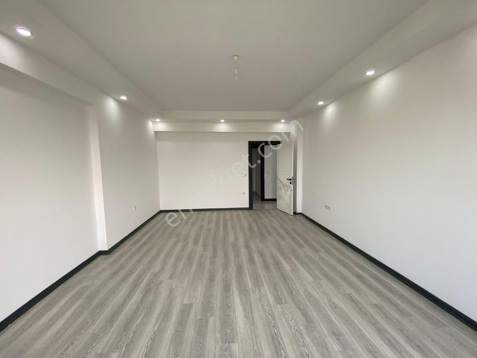 Çorllu Hürriyet Mahalesi İzsiz Towers 3+1 Satılık Daire - Görsel 2