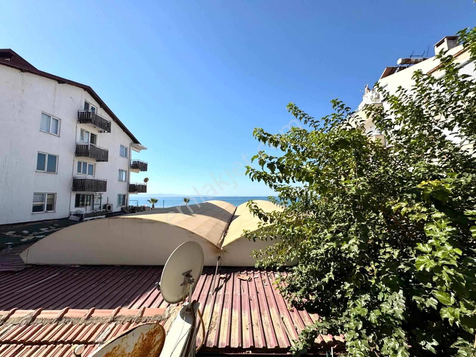 🏡 Referans'tan Akçay Merkez'de Deniz Manzalı Ayrı Mutfak 1+1 Daire - Görsel 16