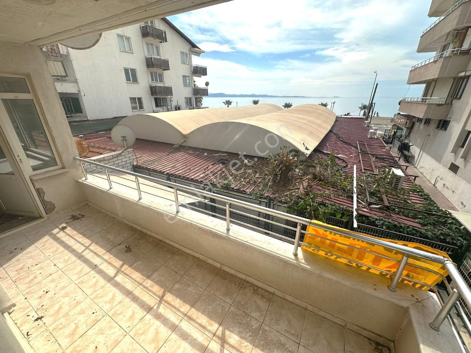 🏡 Referans'tan Akçay Merkez'de Deniz Manzalı Ayrı Mutfak 1+1 Daire - Görsel 5