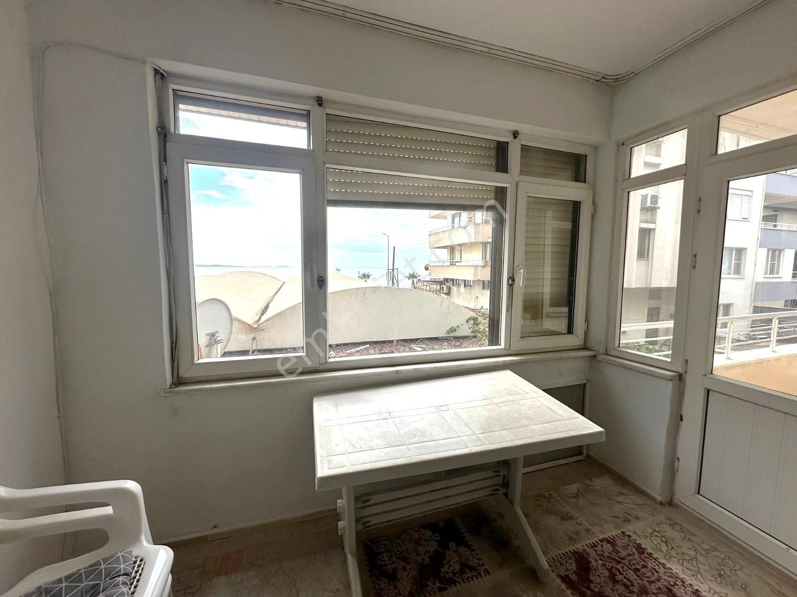 🏡 Referans'tan Akçay Merkez'de Deniz Manzalı Ayrı Mutfak 1+1 Daire - Görsel 7