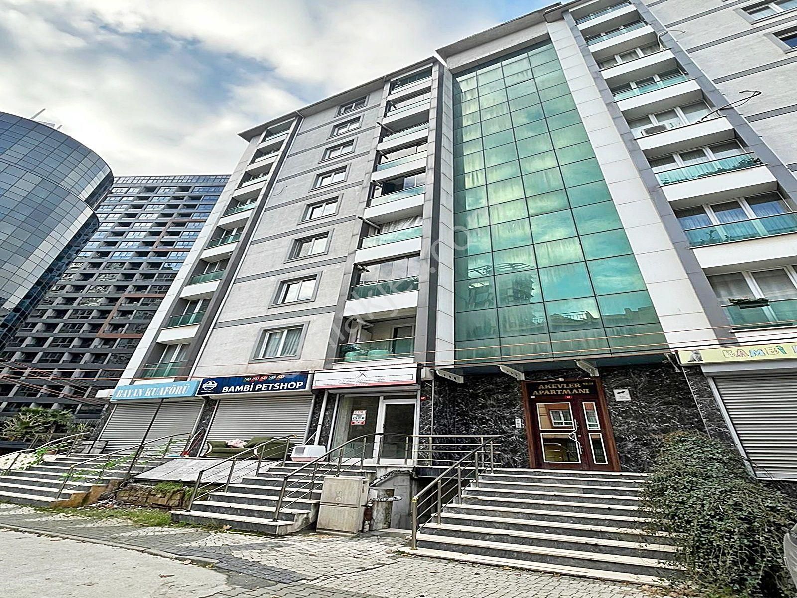 Metrobüse Yakın Ultra Lüks Tasarımlı 2+1 Arakat Daire !!! - Görsel 16