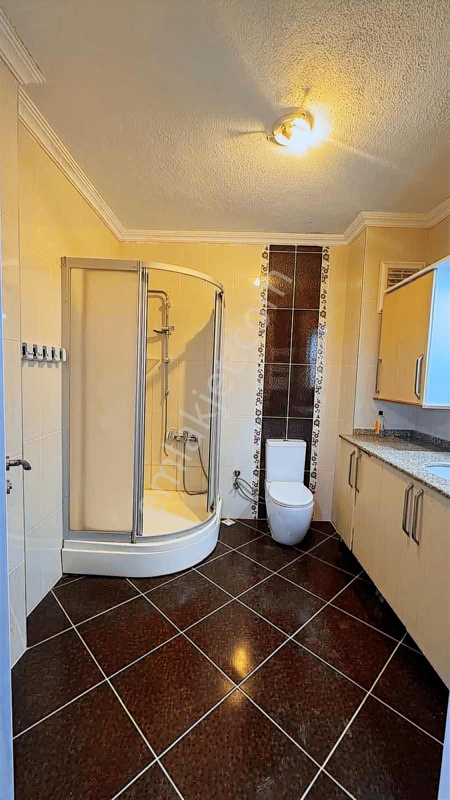 İstasyonda Geniş Kullanışlı Satılık 3+1 Daire - Görsel 3