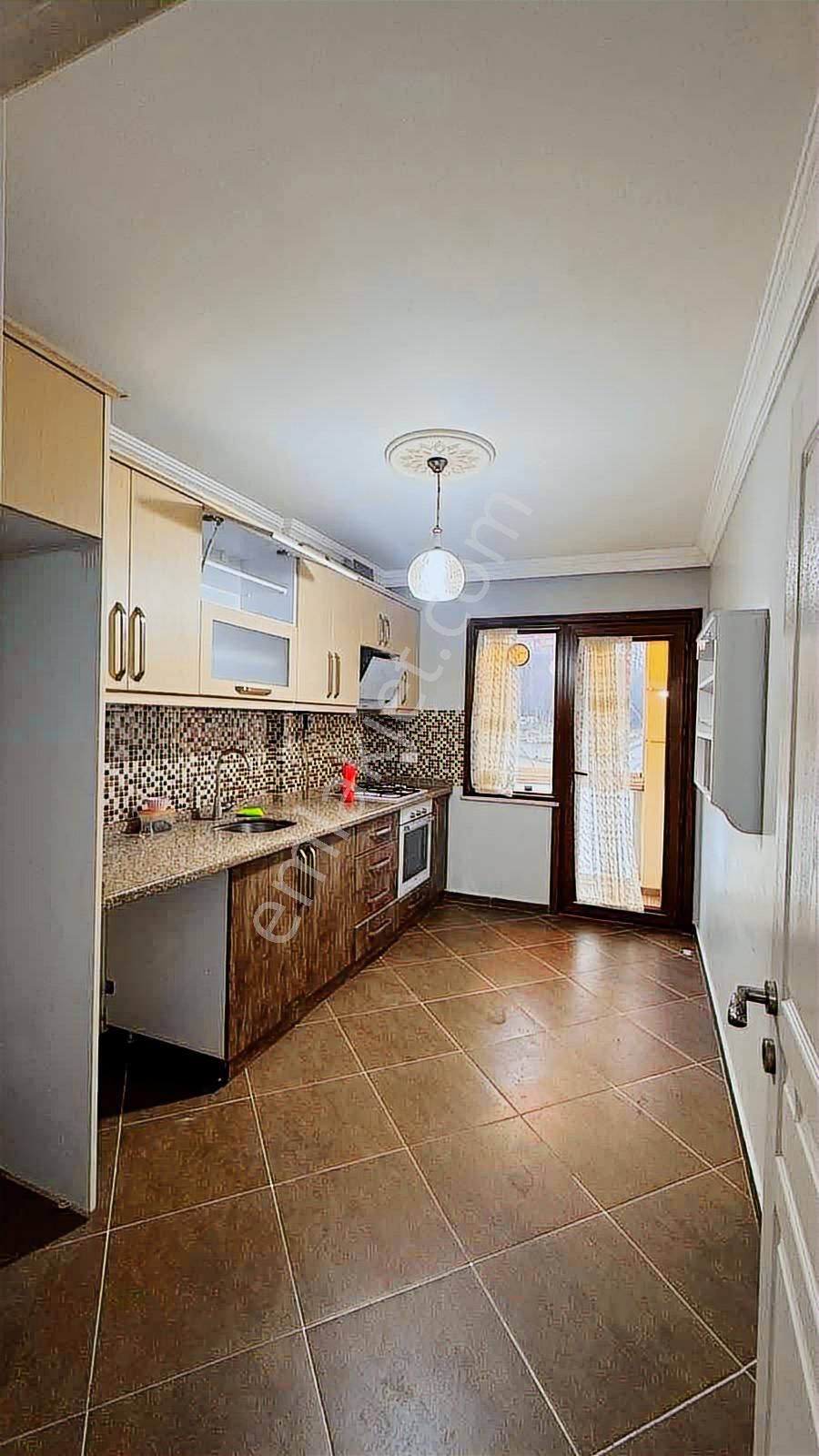 İstasyonda Geniş Kullanışlı Satılık 3+1 Daire - Görsel 17