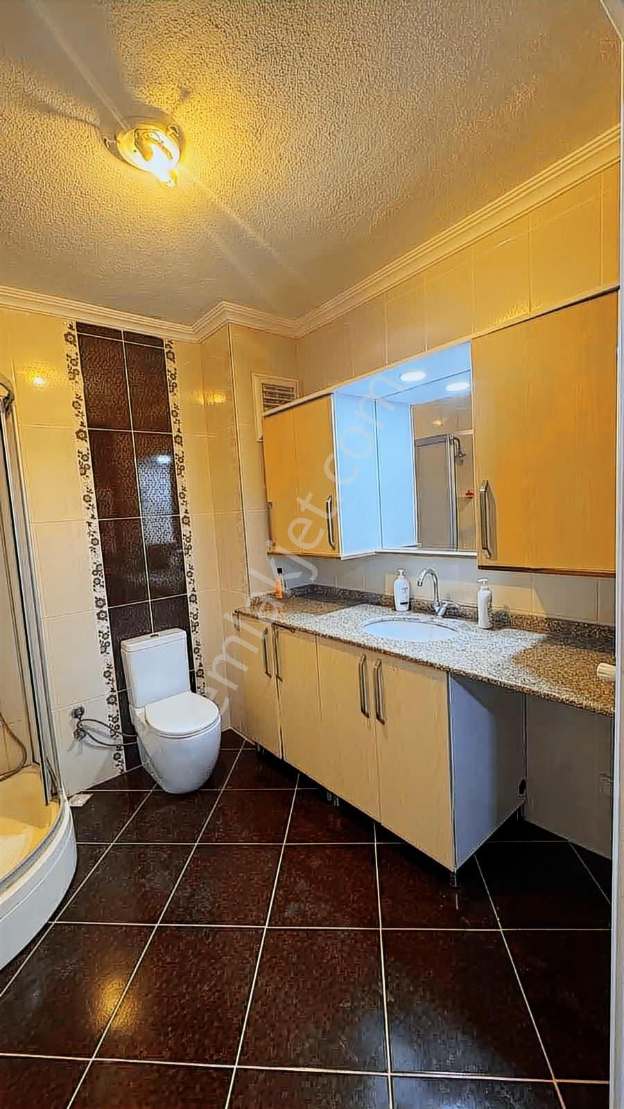 İstasyonda Geniş Kullanışlı Satılık 3+1 Daire - Görsel 4