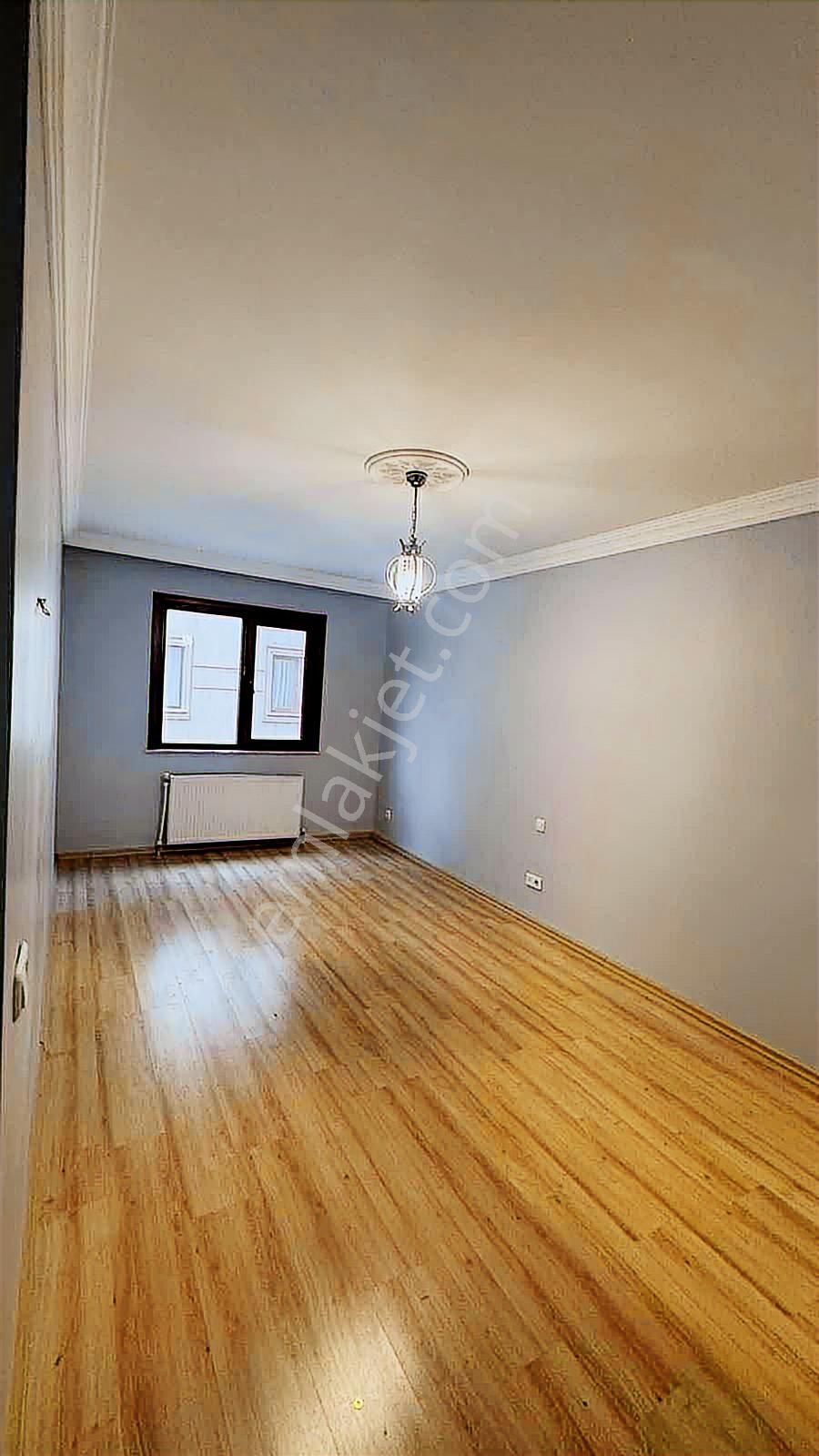 İstasyonda Geniş Kullanışlı Satılık 3+1 Daire - Görsel 9