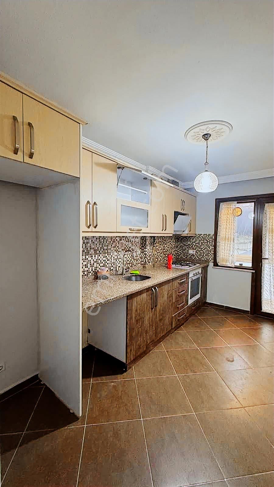 İstasyonda Geniş Kullanışlı Satılık 3+1 Daire - Görsel 25