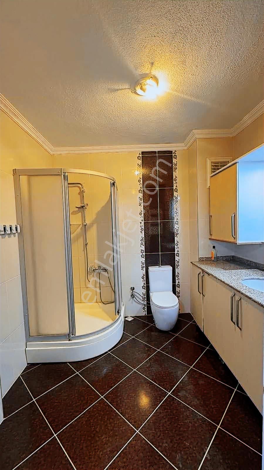 İstasyonda Geniş Kullanışlı Satılık 3+1 Daire - Görsel 21