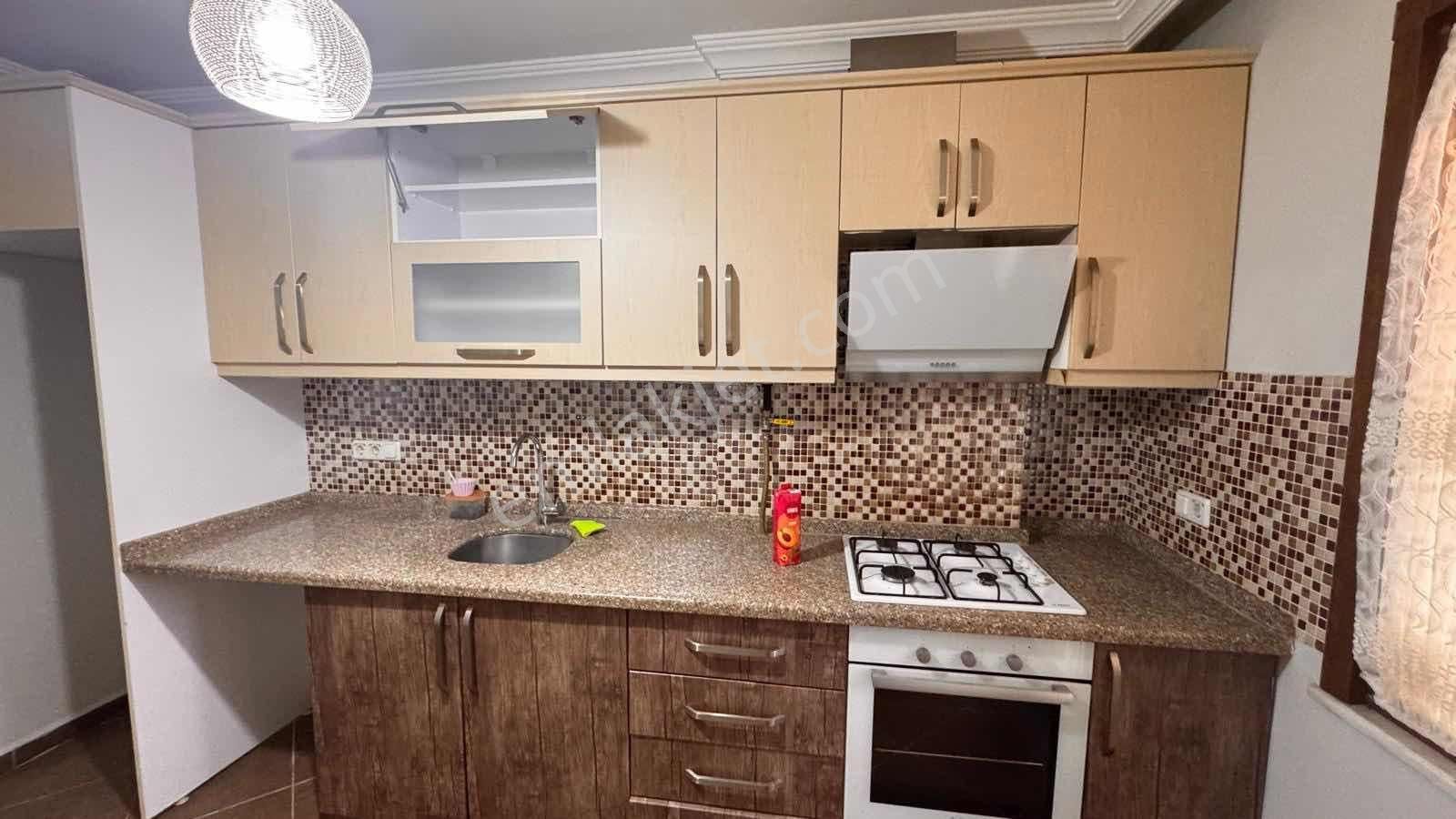 İstasyonda Geniş Kullanışlı Satılık 3+1 Daire - Görsel 10