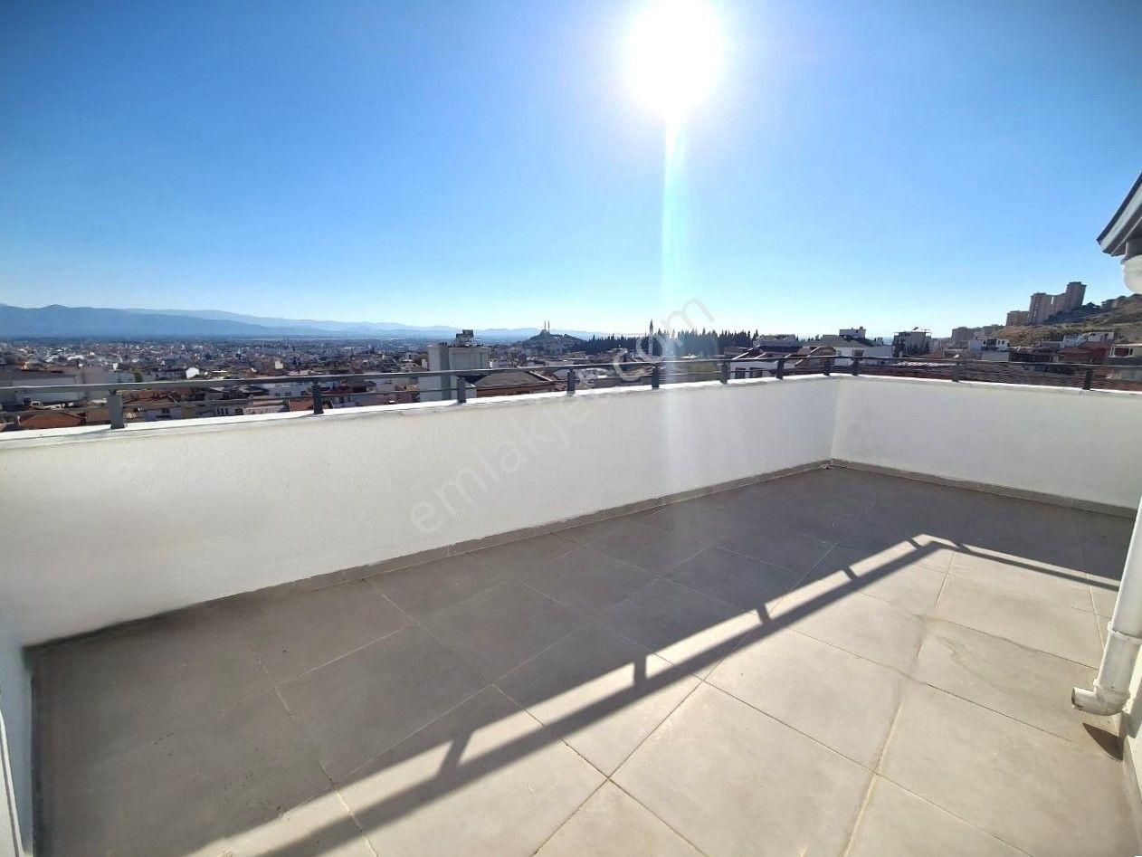 Aygülden Edremit'te Yatırım Fırsatı! Sıfır Ayrı Mutfak Deniz Manzaralı Terası İle Satılık 3+1dubleks - Görsel 3