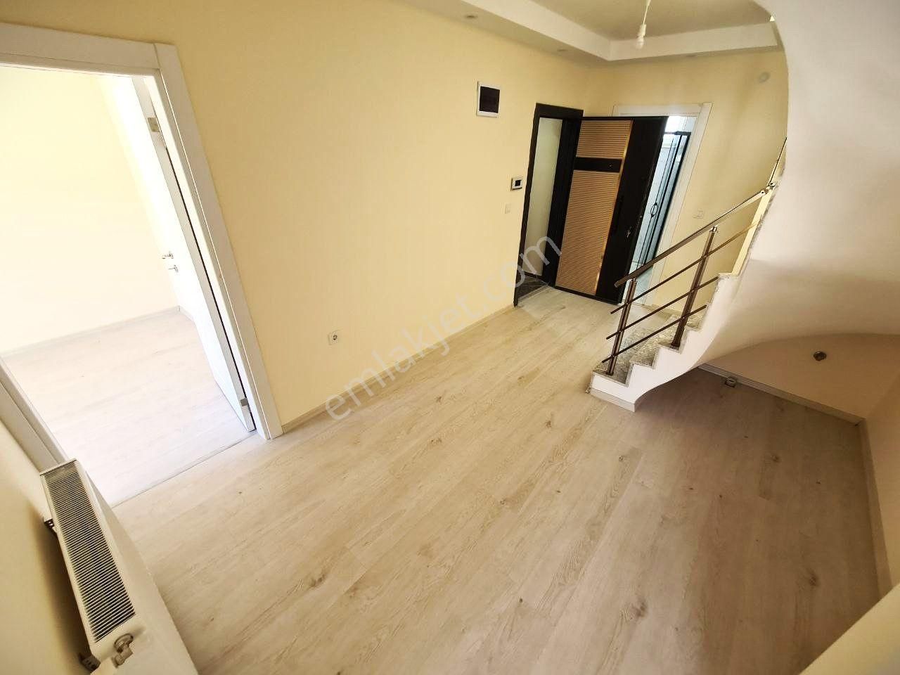 Aygülden Edremit'te Yatırım Fırsatı! Sıfır Ayrı Mutfak Deniz Manzaralı Terası İle Satılık 3+1dubleks - Görsel 15