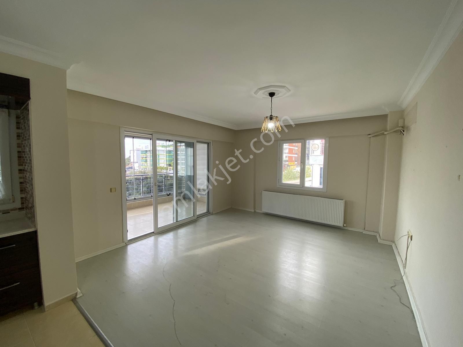 Kuşadası'nda 3+1 Önü Açık Cam Balkonlu Geniş Satılık Lüks Daire - Görsel 18