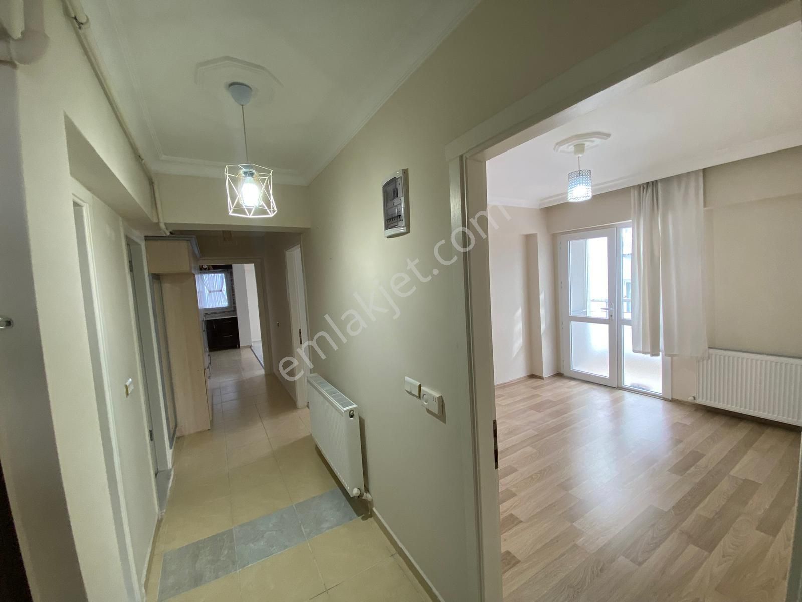 Kuşadası'nda 3+1 Önü Açık Cam Balkonlu Geniş Satılık Lüks Daire - Görsel 32