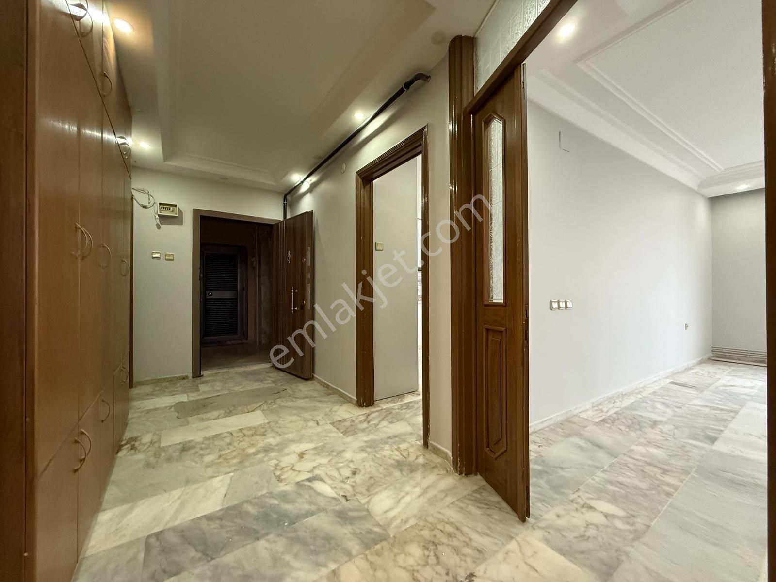 Kurtuluş'ta 4+1 240 M2 Kapalı Mutfak Doğalgazlı Kiralık Daire - Görsel 14