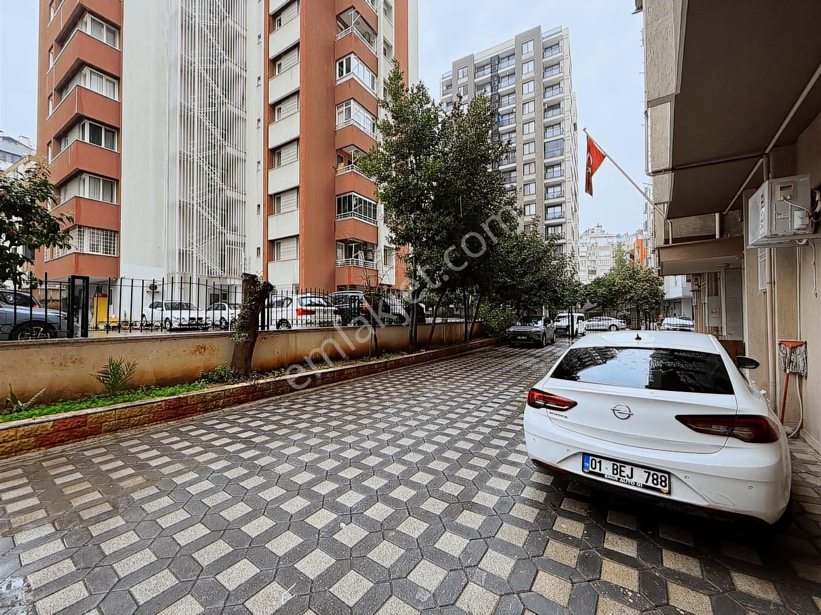 Kurtuluş'ta 4+1 240 M2 Kapalı Mutfak Doğalgazlı Kiralık Daire - Görsel 25