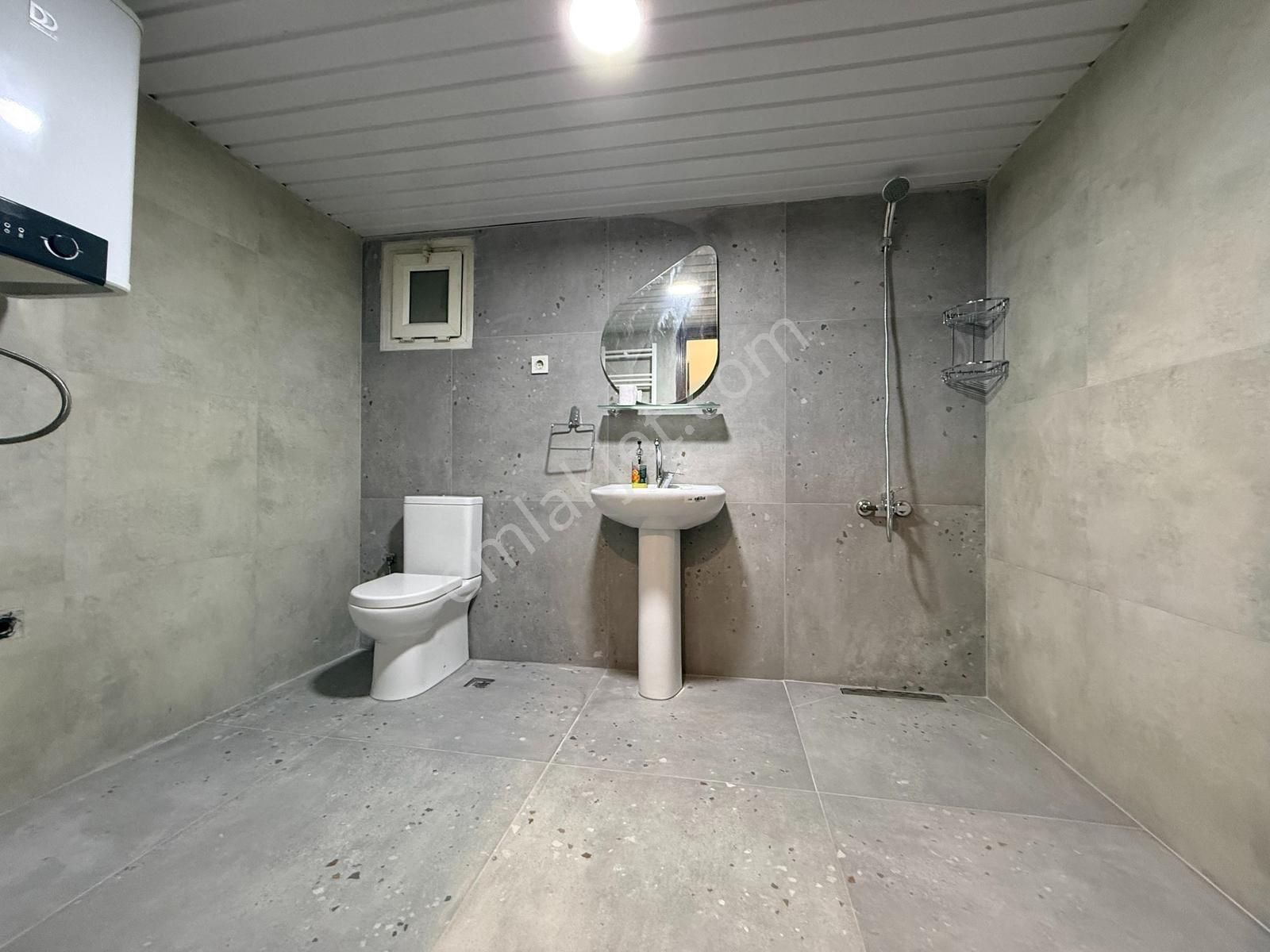 Kurtuluş'ta 4+1 240 M2 Kapalı Mutfak Doğalgazlı Kiralık Daire - Görsel 15