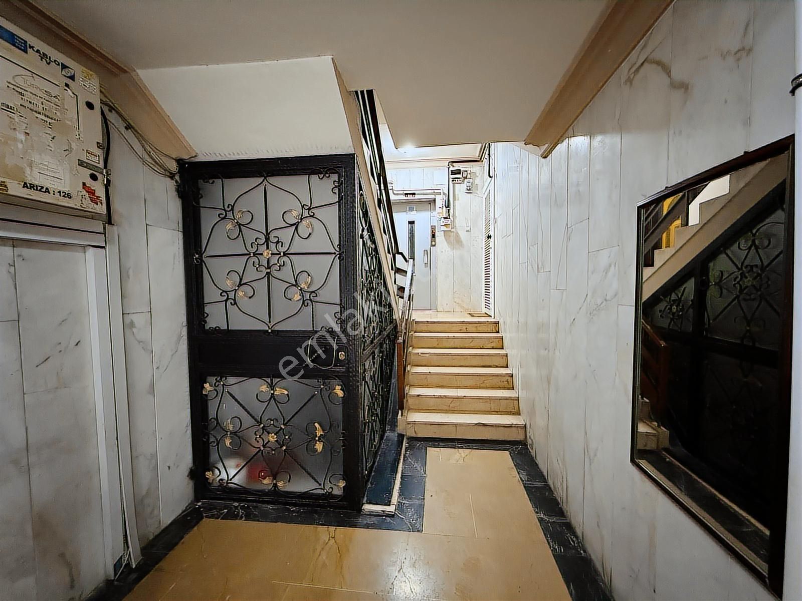 Kurtuluş'ta 4+1 240 M2 Kapalı Mutfak Doğalgazlı Kiralık Daire - Görsel 20