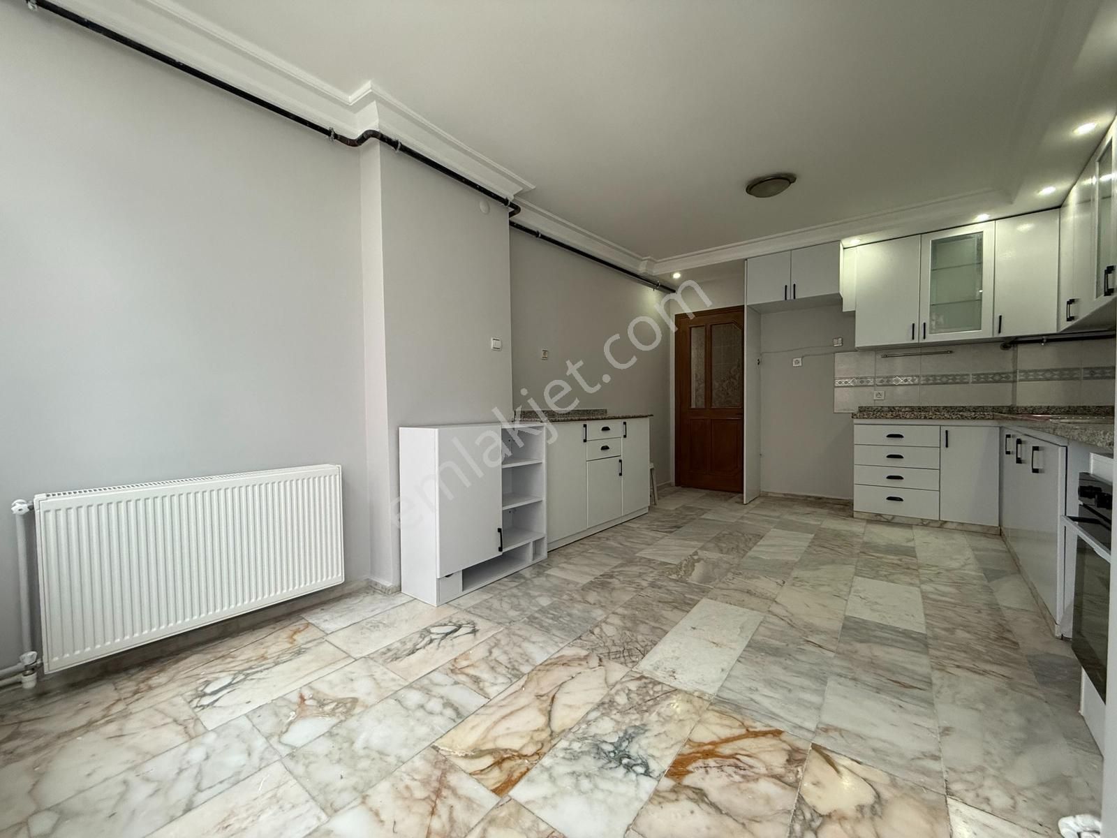 Kurtuluş'ta 4+1 240 M2 Kapalı Mutfak Doğalgazlı Kiralık Daire - Görsel 24