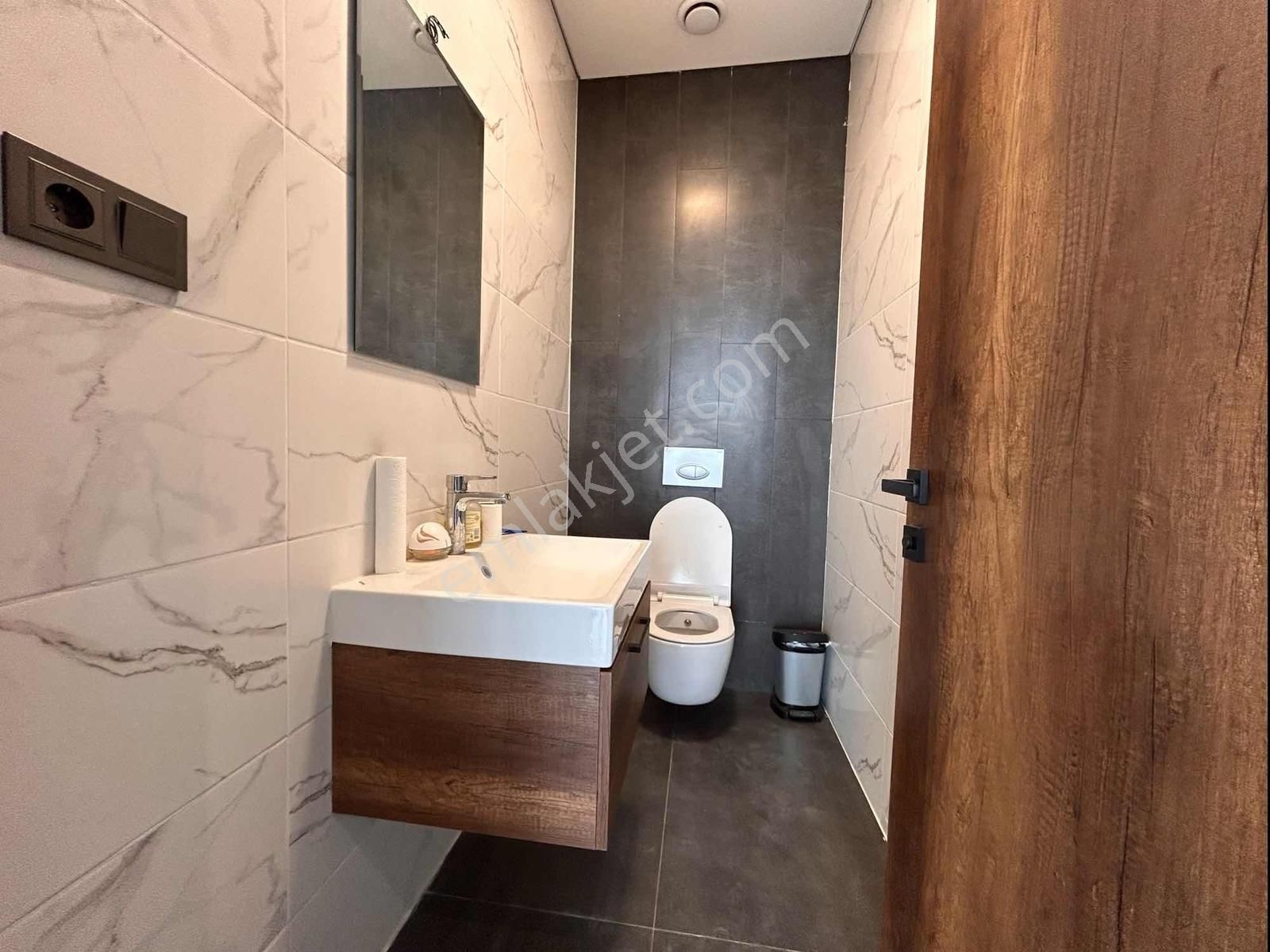 Şehrin Prestij Noktası Sky Towerda 21. Kat 2+1 Kiralık Ofis - Görsel 15