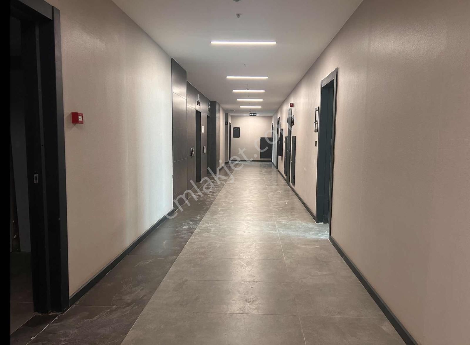 Şehrin Prestij Noktası Sky Towerda 21. Kat 2+1 Kiralık Ofis - Görsel 6