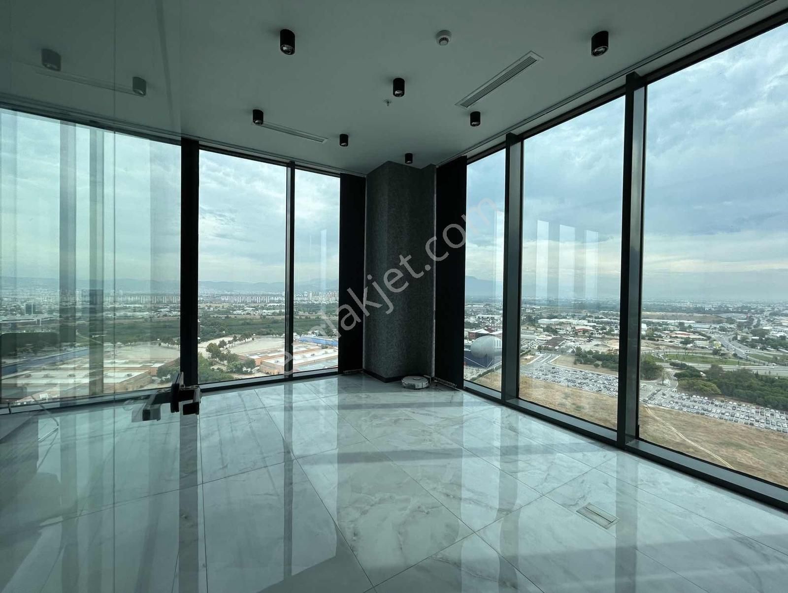 Şehrin Prestij Noktası Sky Towerda 21. Kat 2+1 Kiralık Ofis - Görsel 4