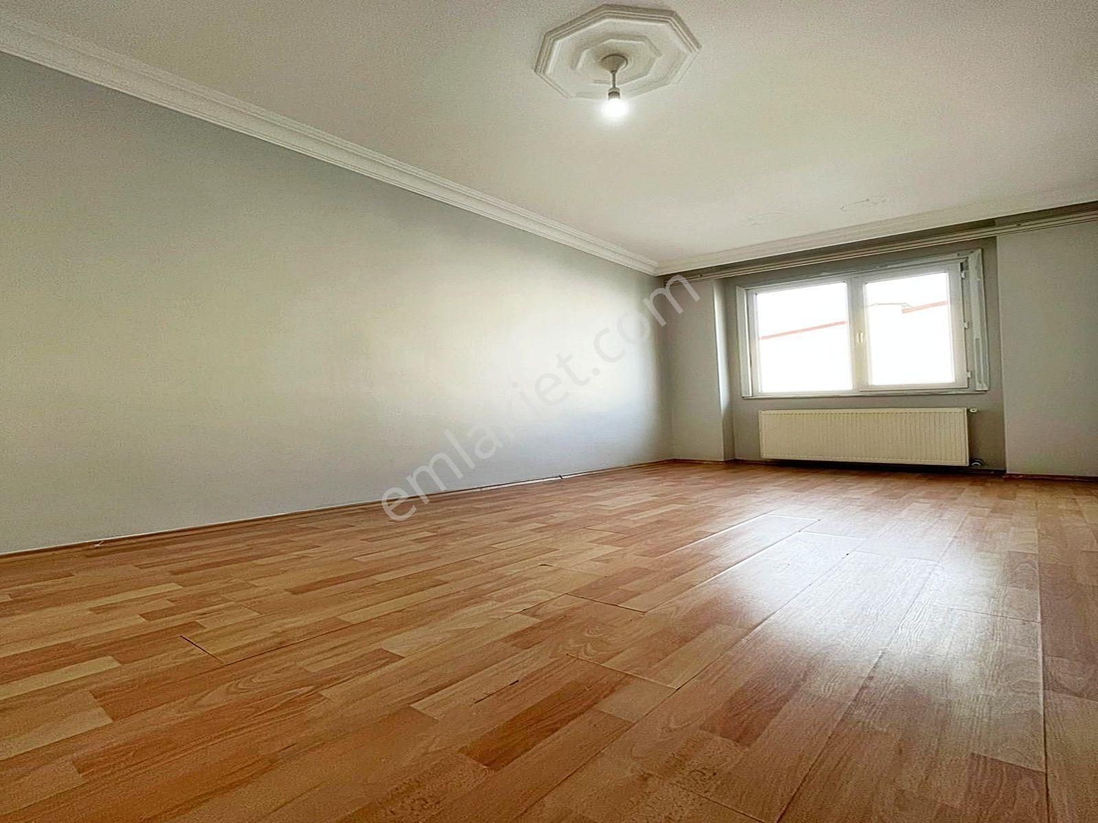 Esenyurt Yenikent Mahallesinde Cadde Üzeri Dubleks 3+2 Daire - Görsel 10