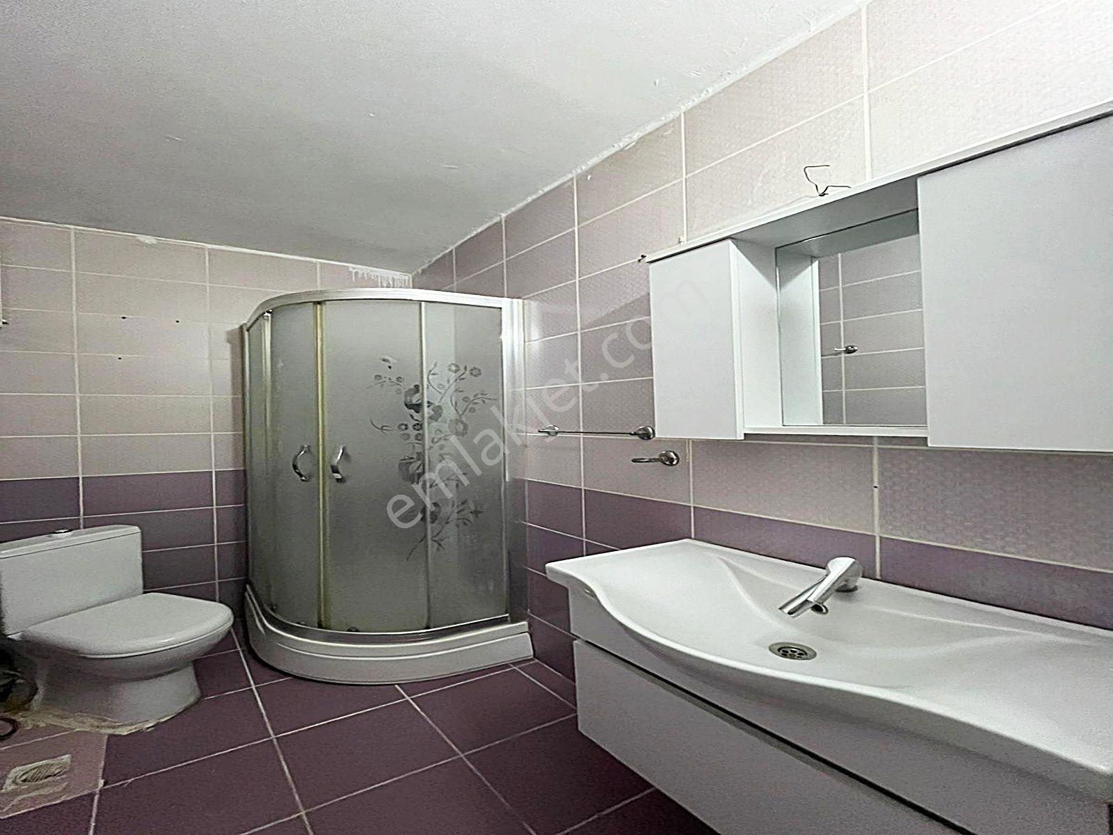 Esenyurt Yenikent Mahallesinde Cadde Üzeri Dubleks 3+2 Daire - Görsel 26