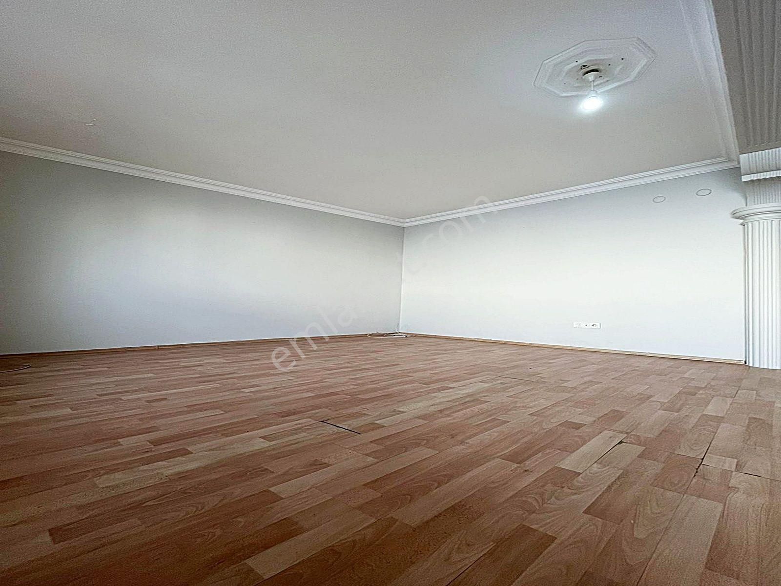 Esenyurt Yenikent Mahallesinde Cadde Üzeri Dubleks 3+2 Daire - Görsel 5