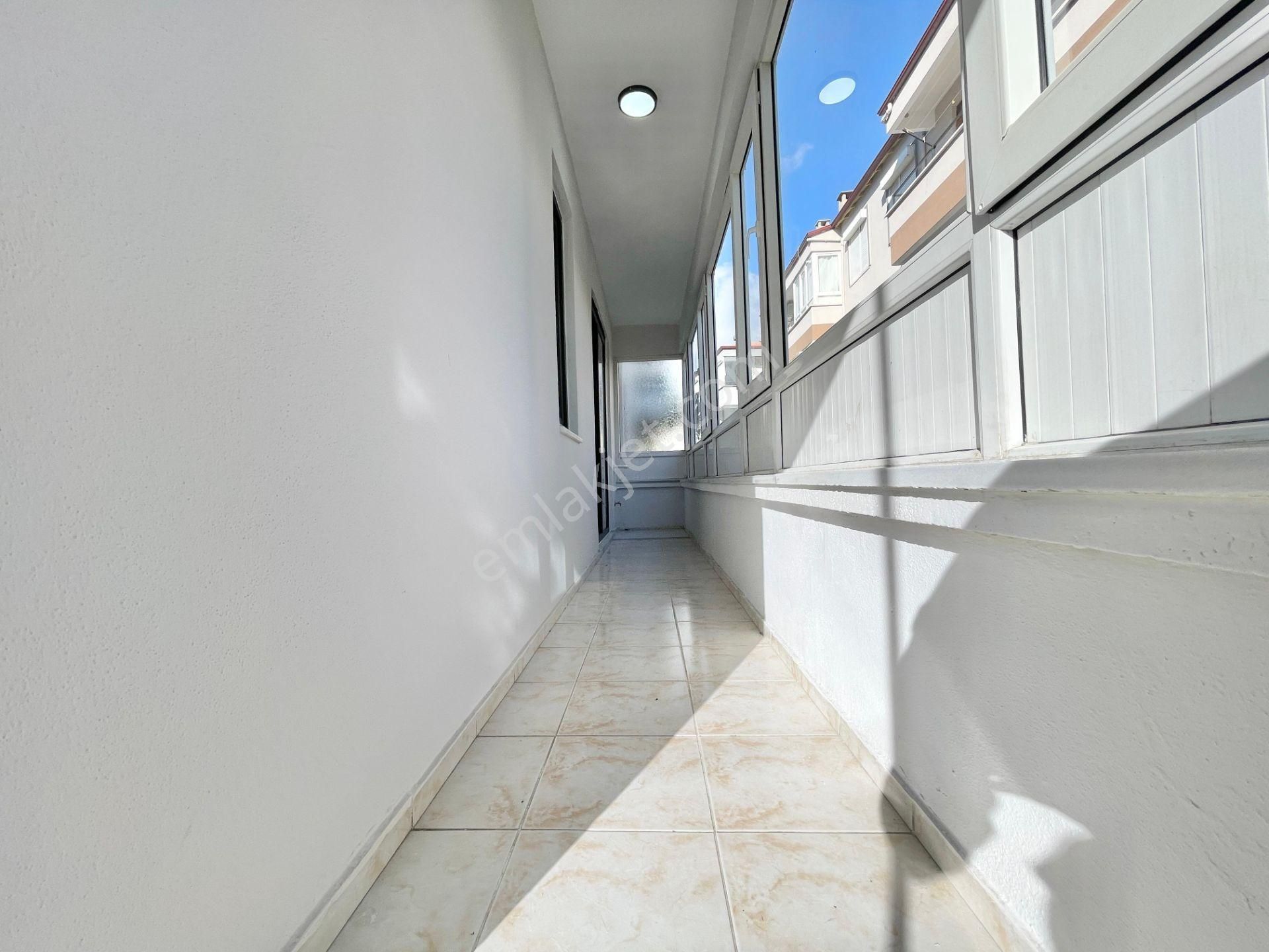 Berkay Demirel'den Altınkumda Ayrı Mutfak Ön Cephe Çift Balkon 2+1 Daire - Görsel 25