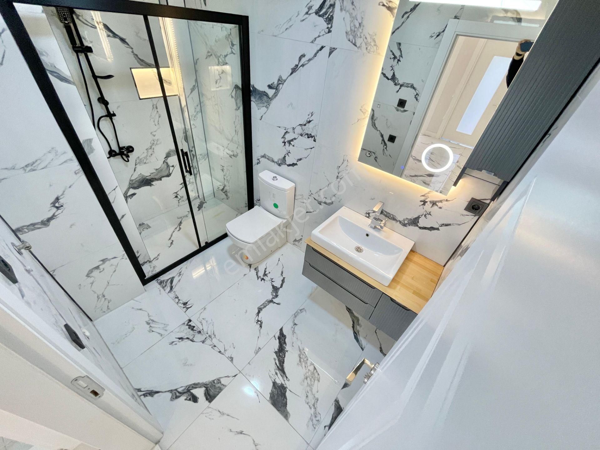 Berkay Demirel'den Altınkumda Ayrı Mutfak Ön Cephe Çift Balkon 2+1 Daire - Görsel 18