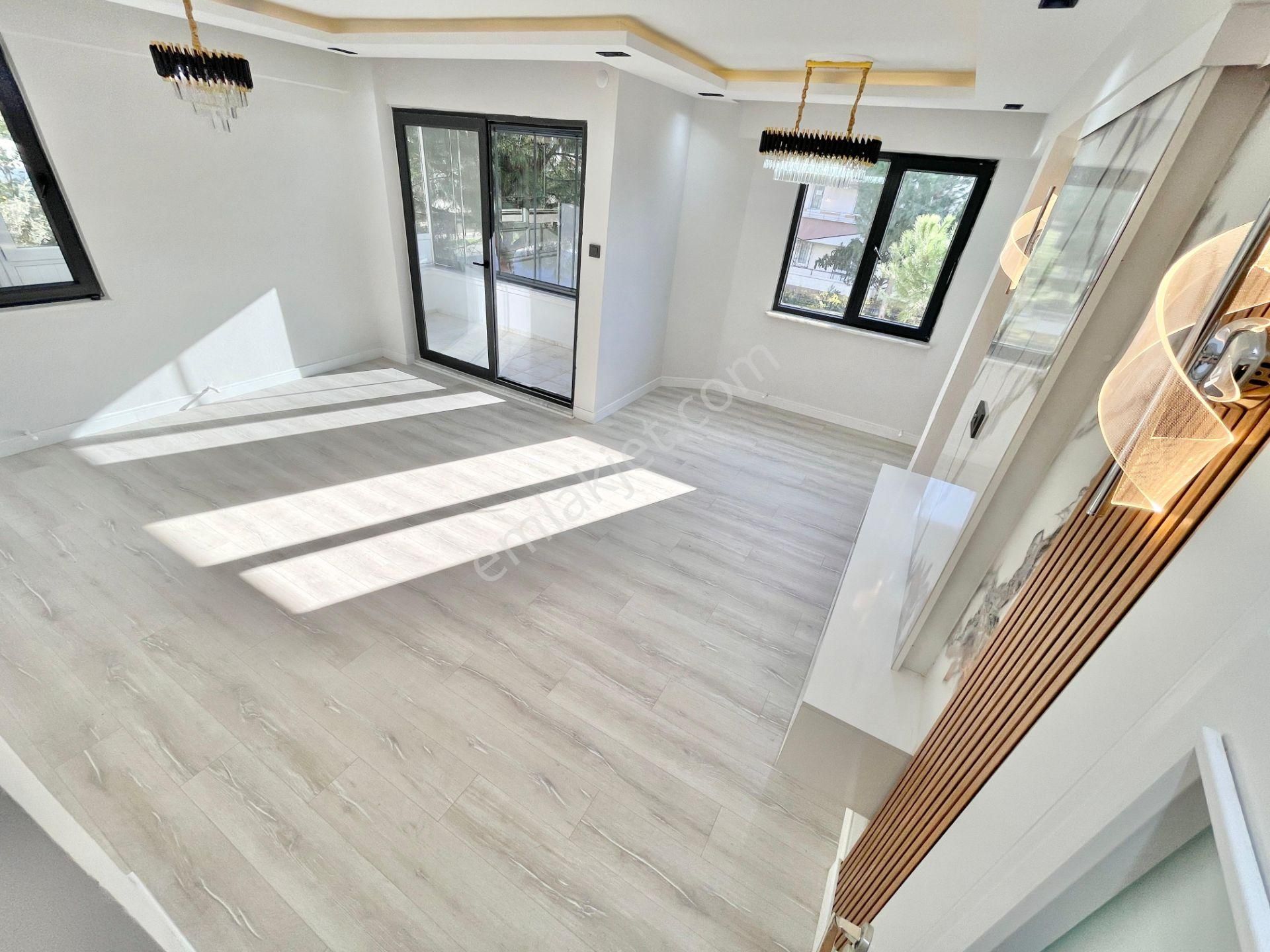 Berkay Demirel'den Altınkumda Ayrı Mutfak Ön Cephe Çift Balkon 2+1 Daire - Görsel 7