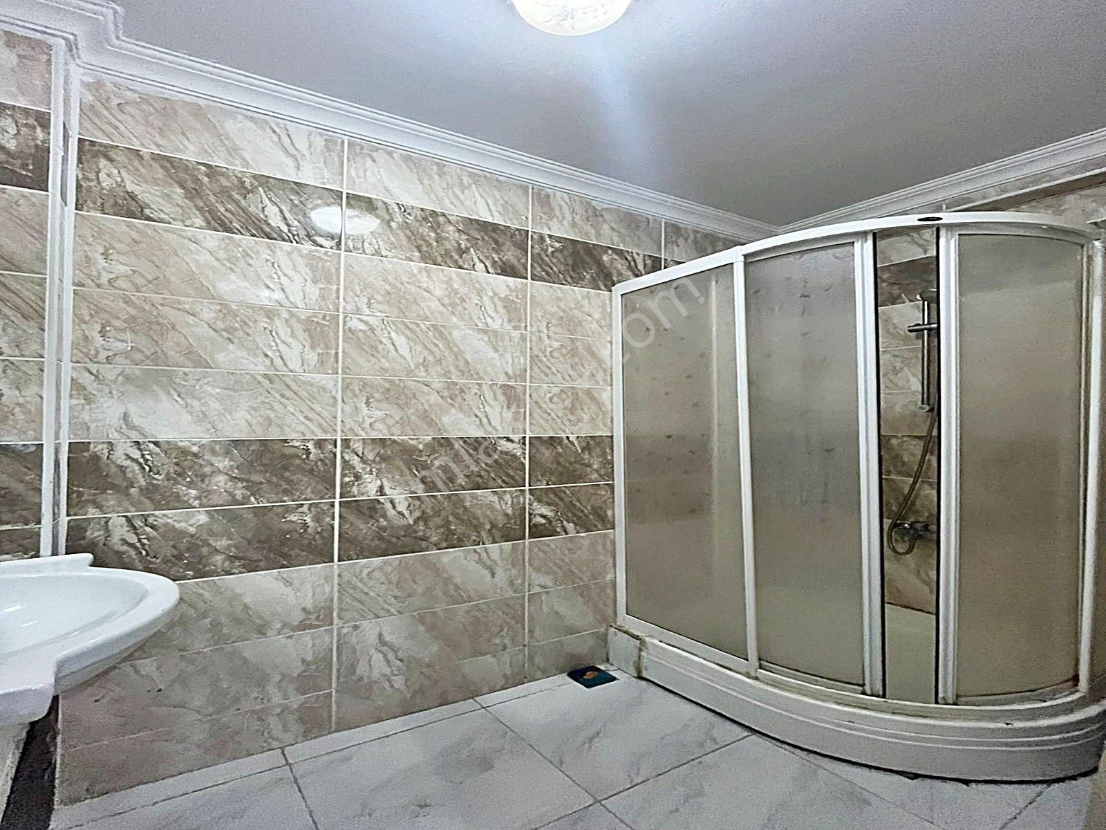 Esenyurt Osmangazi Mahallesinde Bahçeli 2+1 Satılık Daire !!! - Görsel 17