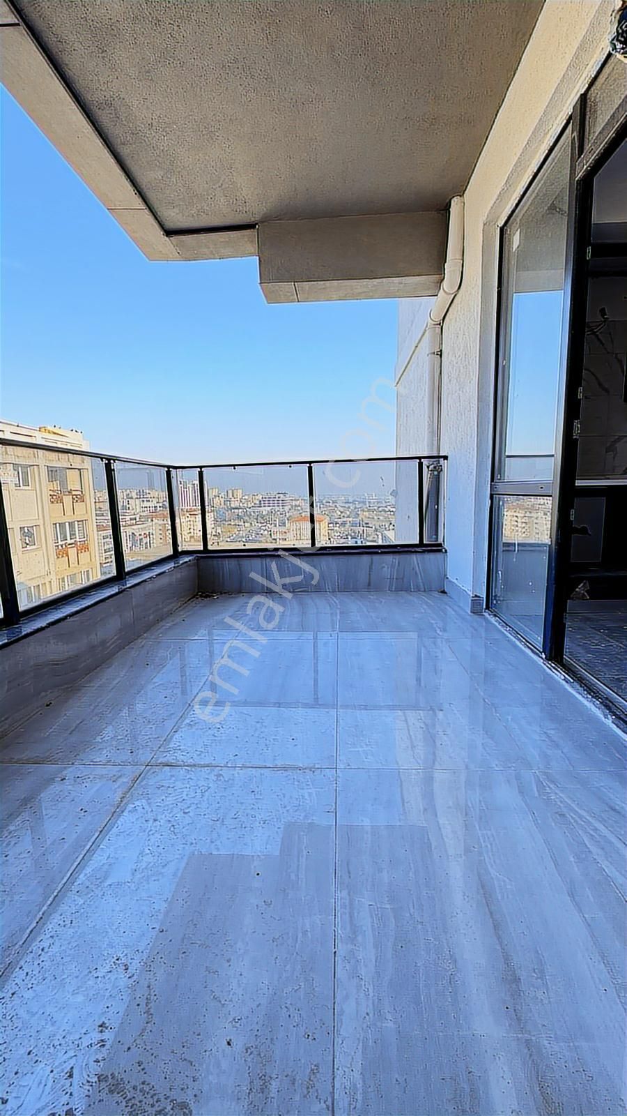 Alipaşa Skyland Tower'da 5+1 Teraslı Sıfır Dubleks Daire - Görsel 14