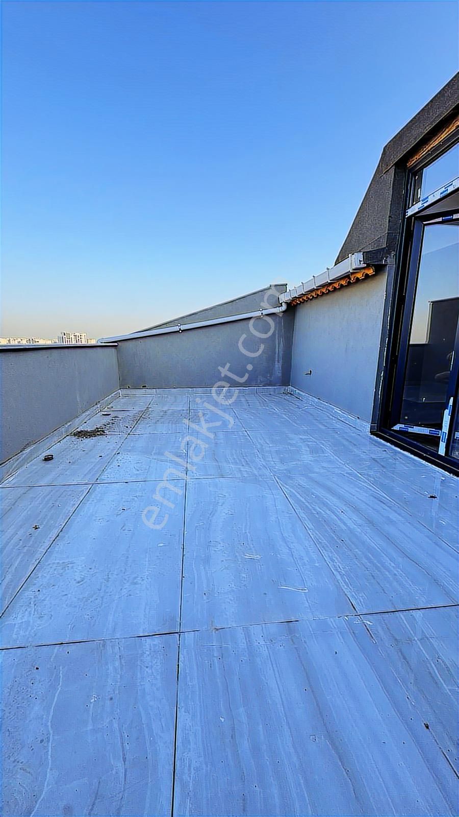 Alipaşa Skyland Tower'da 5+1 Teraslı Sıfır Dubleks Daire - Görsel 8