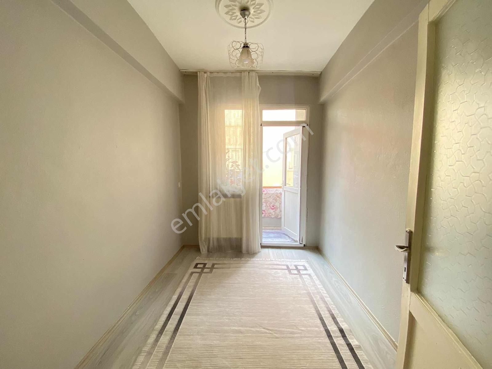 Reşadiye Mahallesinde Geniş Ve Kullanışlı 3+1 Daire - Görsel 27