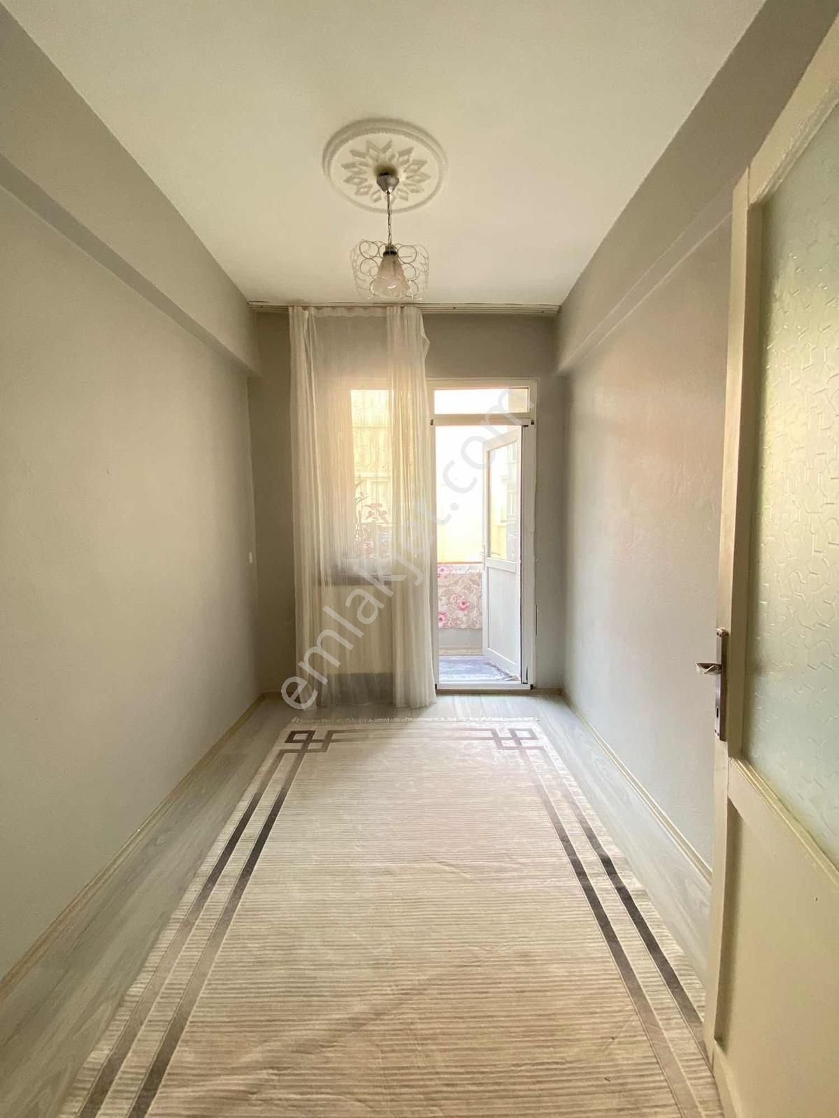 Reşadiye Mahallesinde Geniş Ve Kullanışlı 3+1 Daire - Görsel 30